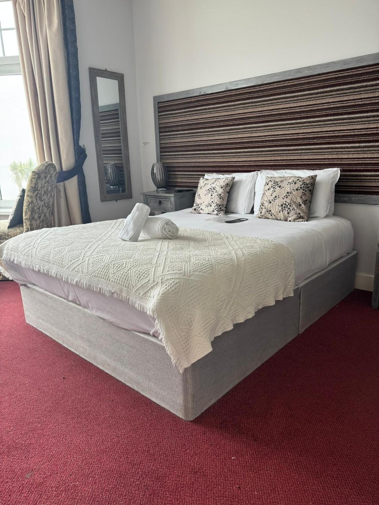 סיסקייל The Calder House Hotel מראה חיצוני תמונה