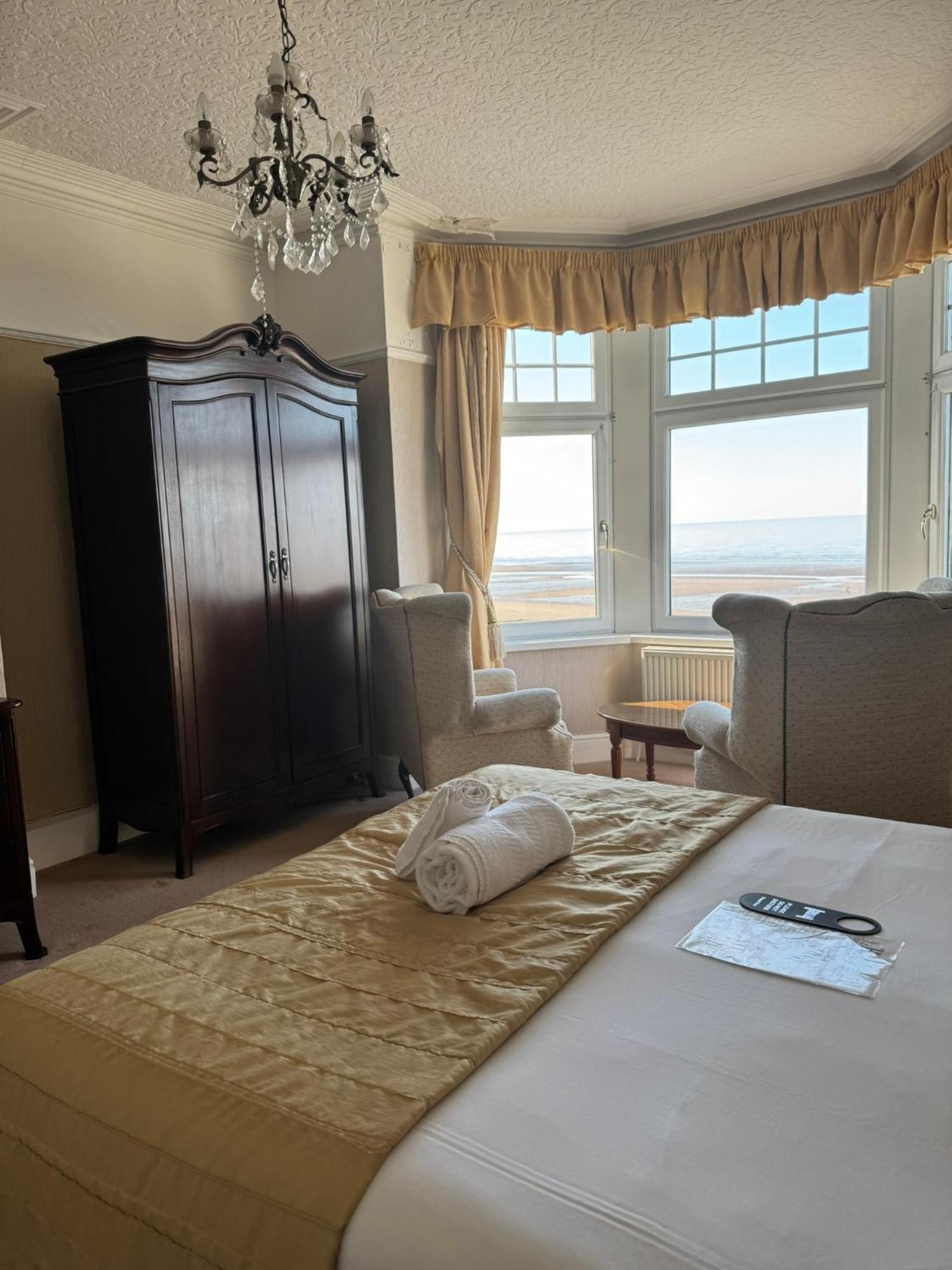 סיסקייל The Calder House Hotel מראה חיצוני תמונה